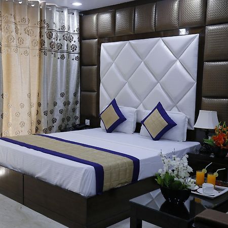 Stay At Hotel Pride, Delhi, Near Karol Bagh Metro Delhi (National Capital Territory of India) Exterior foto