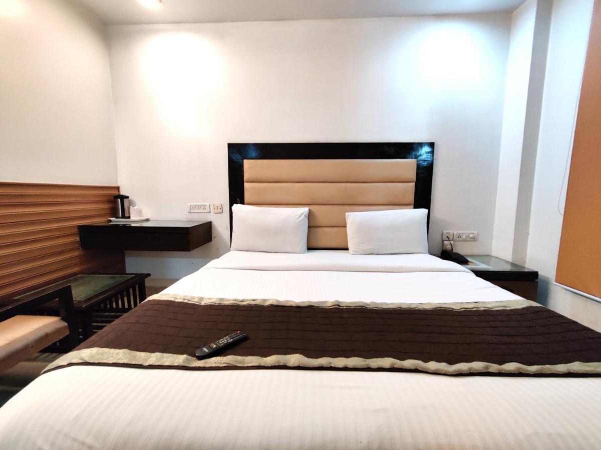 Stay At Hotel Pride, Delhi, Near Karol Bagh Metro Delhi (National Capital Territory of India) Exterior foto