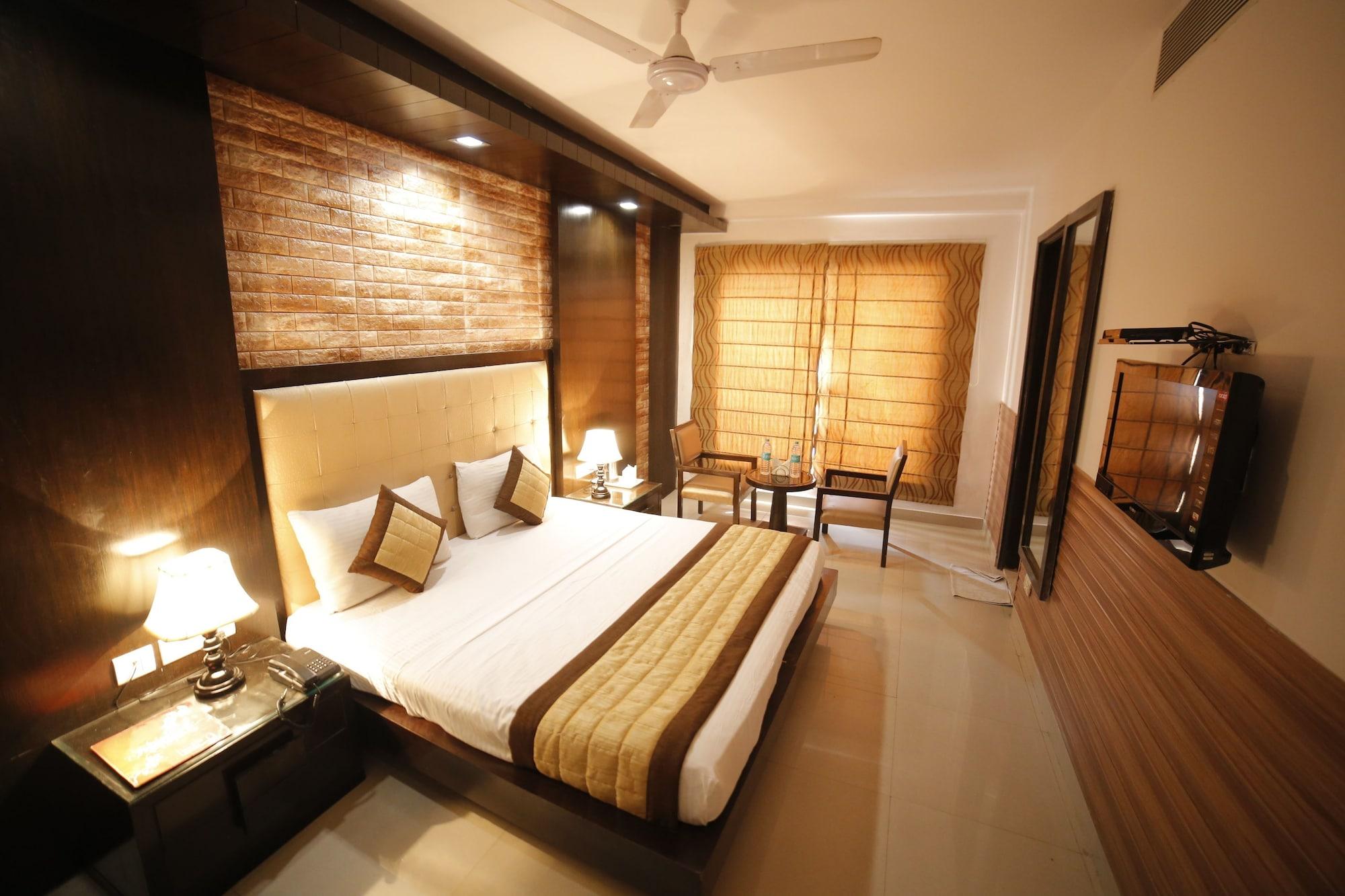Stay At Hotel Pride, Delhi, Near Karol Bagh Metro Delhi (National Capital Territory of India) Exterior foto